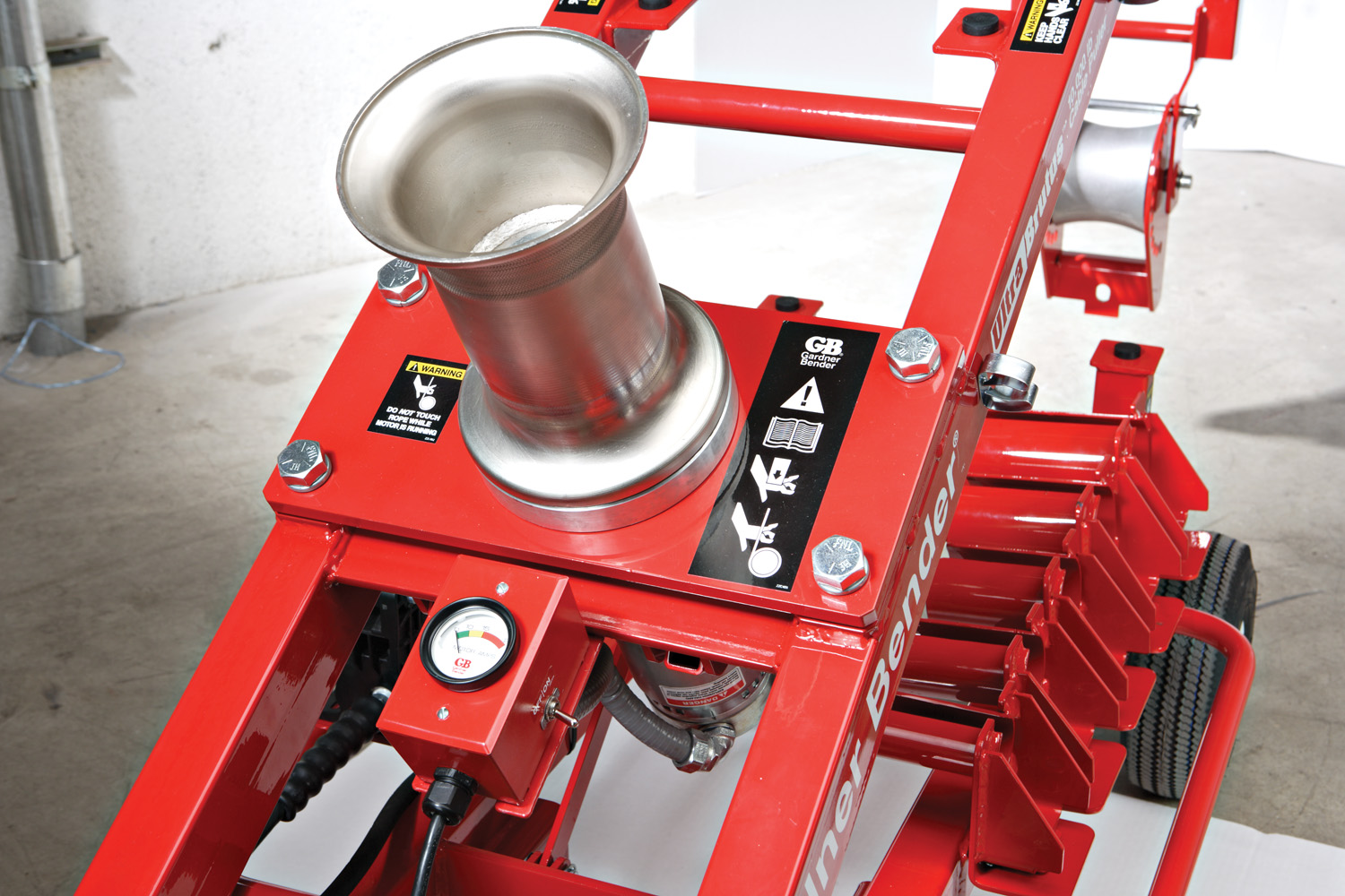 Ultra Brutus™ Cable Puller, 1.7 HP 