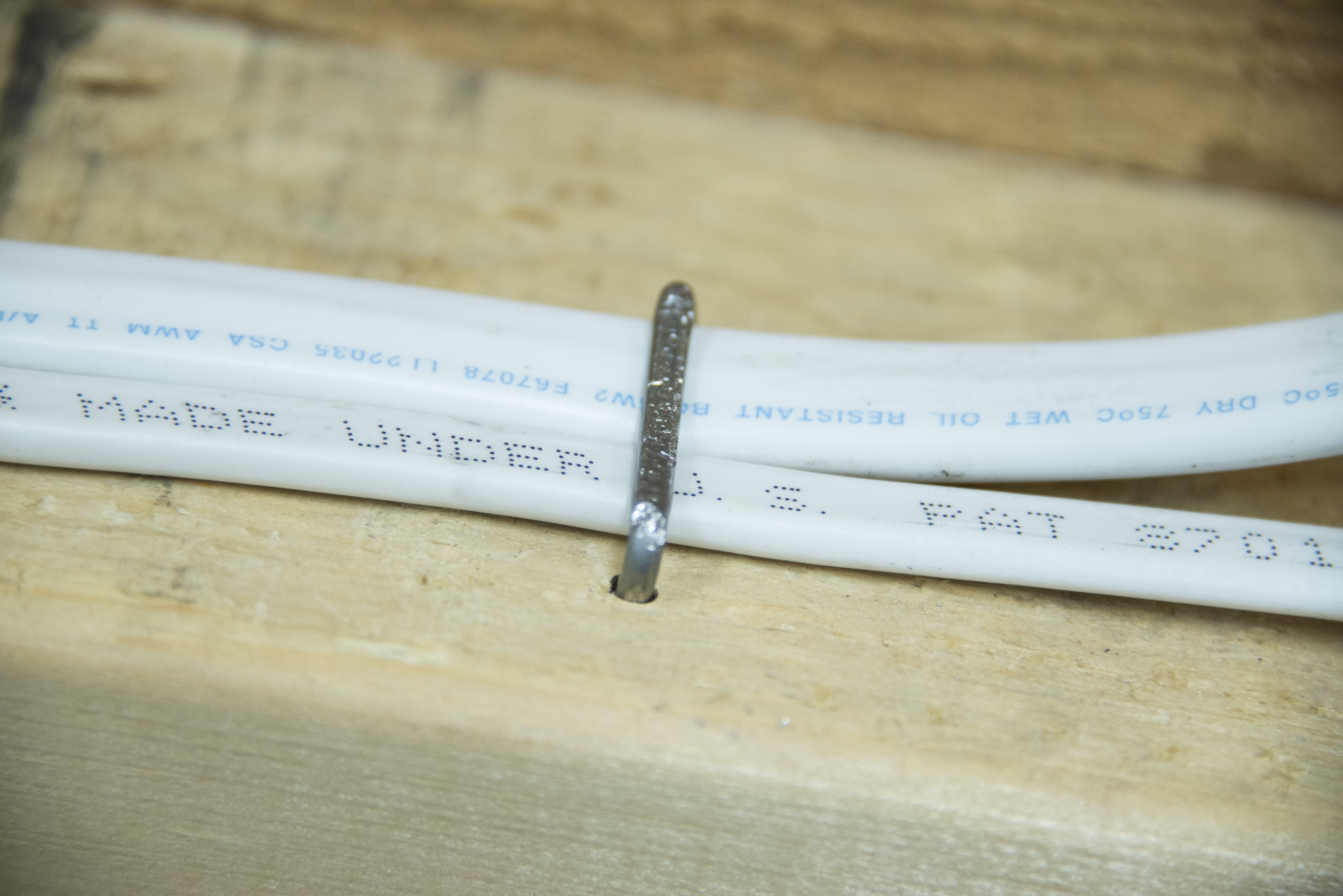 공ページ Gardner Bender GSE-402 Number 4/0 Seu Cable Staple, 2-Pack