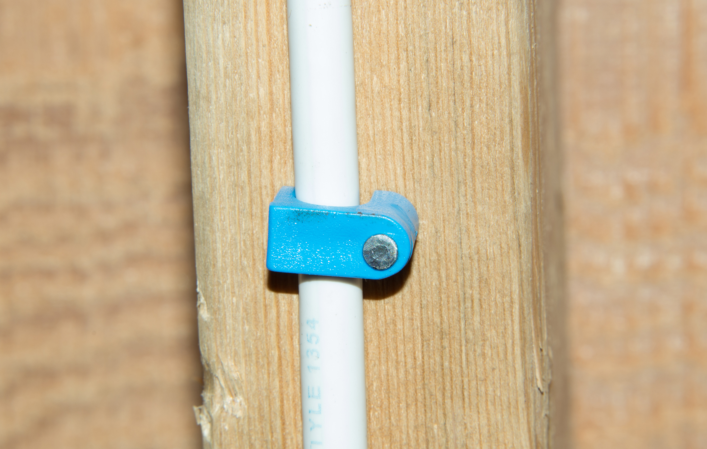 1/4 in. (6mm) Poly Data Cable Staple, Secure CAT3, CAT5 RJ11, RJ12